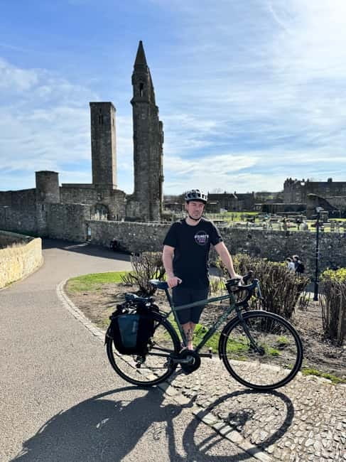 St. Andrews: The Essential Guided Bike & E Bike Tour - Starting beside the Central Bar on College Street