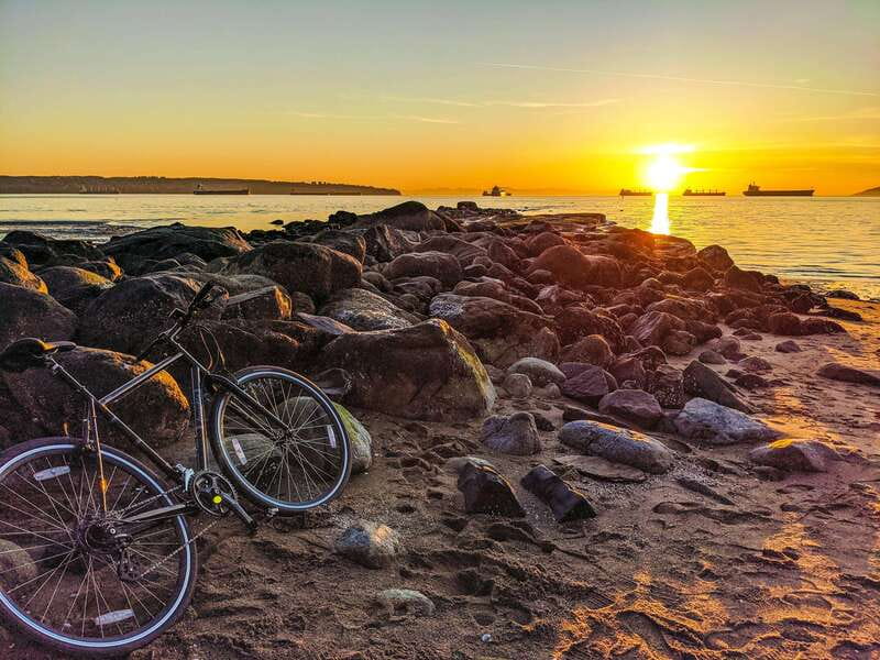 Stanley Park Self Guided Bike Tour - Audio quality, languages, and phone setup