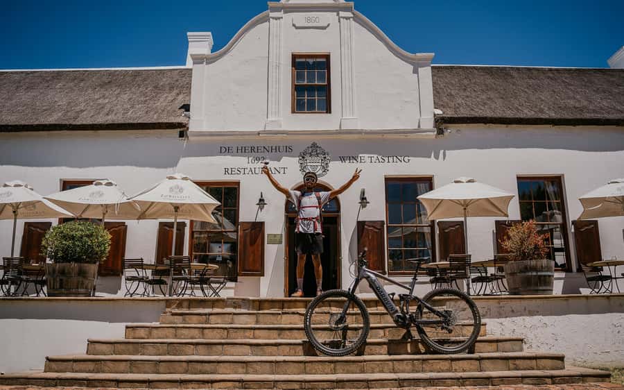 Stellenbosch: Countryside Banhoek valley E-Bike Wine Tour - Who should book this ride?