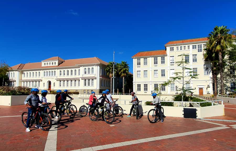 Stellenbosch: Historical Bike Tour & Wine Tasting - Returning through Stellenbosch University
