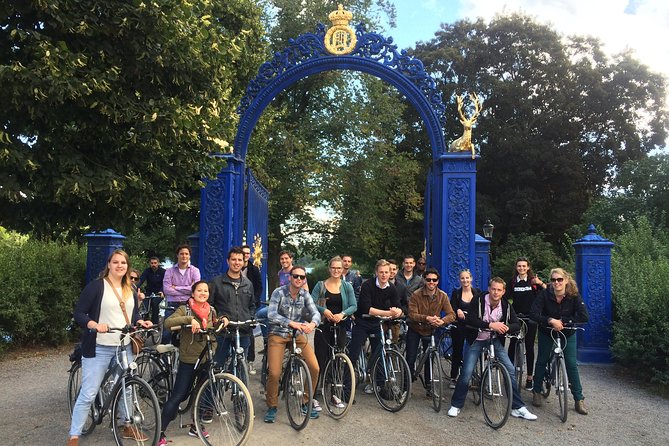 Stockholm at a Glance Bike Tour - The Royal Palace, Parliament, and Royal Dramatic Theatre