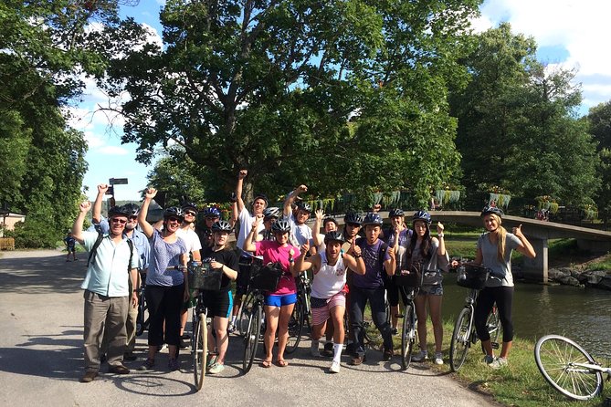 Stockholm at a Glance Bike Tour - Guides, group size, and the human side of the tour