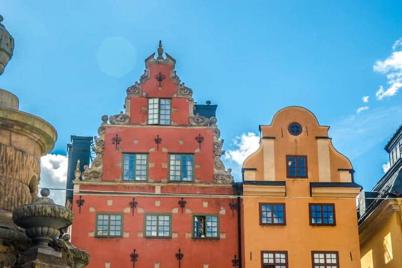 Stockholm: Guided Bike Tour - Riddarholmen: A Calm Start Beside the Water