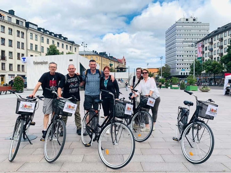 Stockholm's Best Bike Tour! - Guide style and the small-group advantage