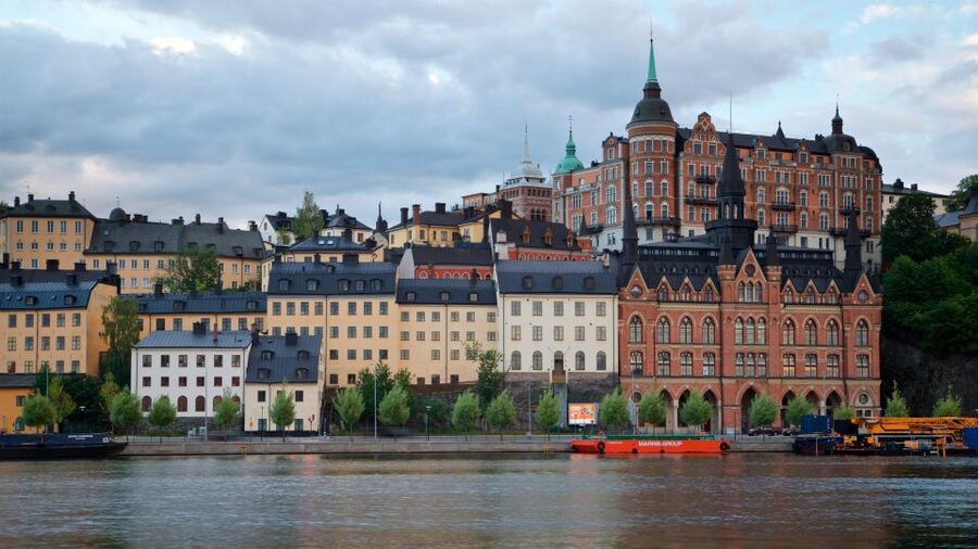 Stockholm: Södermalm E-Bike Tour - Riding through Södermalm’s streets