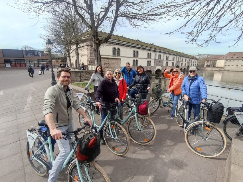 Strasbourg: Guided Bike Tour with a Local Guide - Returning along the old wall