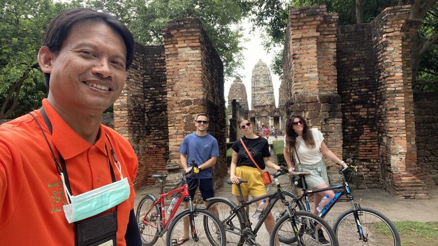 Sukhothai: Historical Park & Countryside Cycling Tour - Ban Khuai and the quiet start through rural Sukhothai
