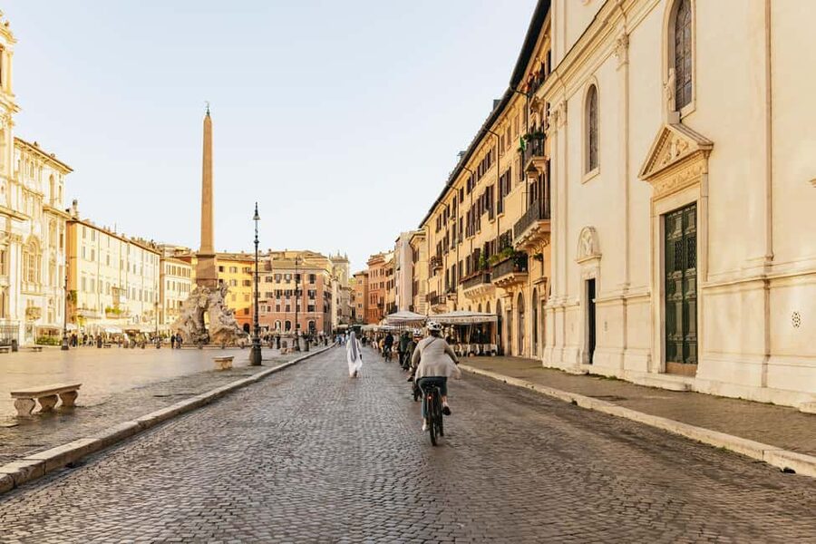 Sunrise in Rome: Small Group E-Bike Tour & Italian breakfast - Coffee and cornetto at Sant’Eustachio Il Caffè