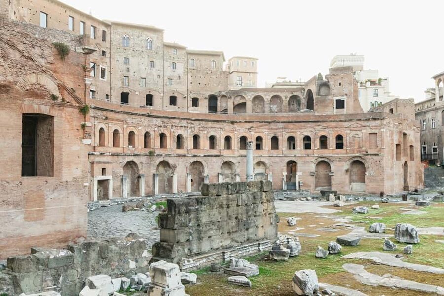 Sunrise in Rome: Small Group E-Bike Tour & Italian breakfast - Trevi Fountain without the daytime crush