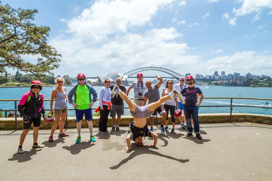 Sydney: Iconic Sights 4-Hour Bike Tour - The pub stop and the rhythm of four hours