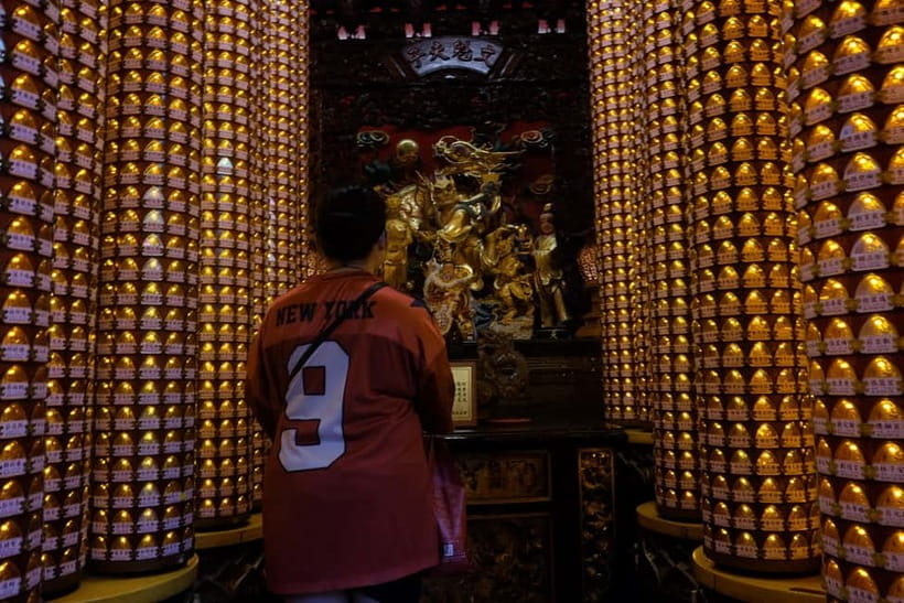 Taipei: 4-Hour Morning City Cycling Tour with Breakfast - Longshan Temple, Taipei’s essential temple stop