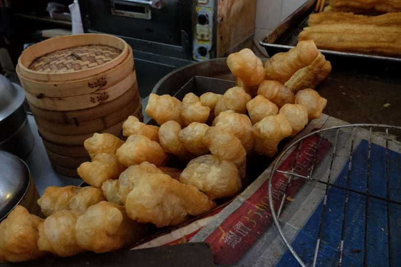 Taipei: 4-Hour Morning City Cycling Tour with Breakfast - What the guides add to the four hours