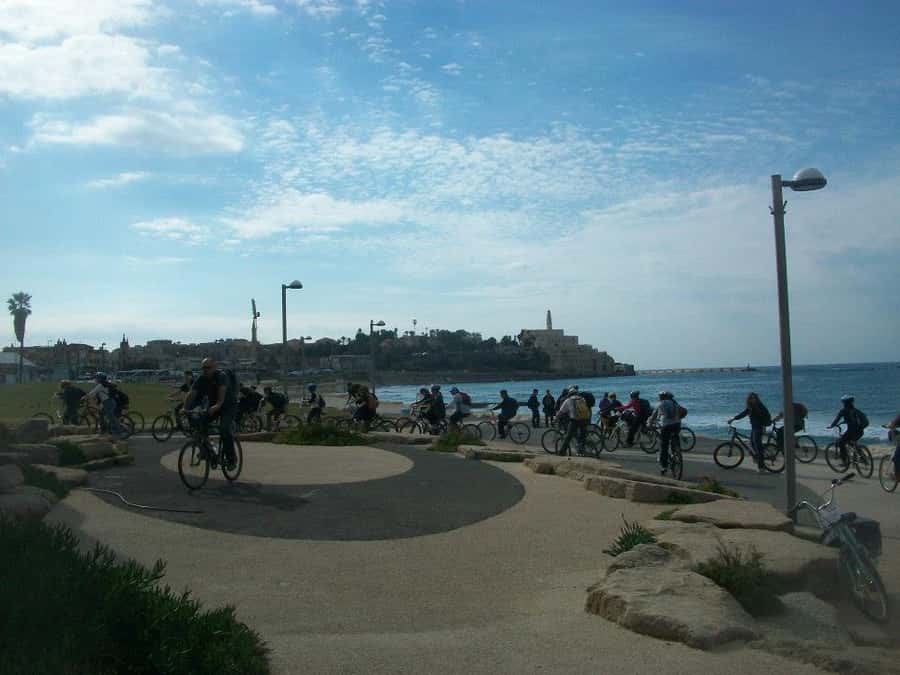 Tel Aviv 3-Hour Easy Bike Tour - Why a bicycle works so well in Tel Aviv