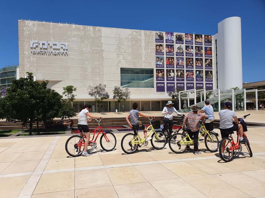 Tel Aviv 3-Hour Easy Bike Tour - Neve Tzedek brings the ride down to neighborhood speed