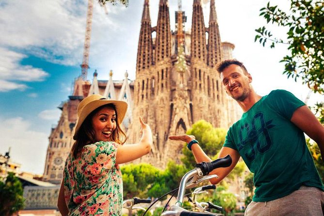 The Beauty of Barcelona by Bike: Private Tour - Starting in Ciutat Vella and setting the pace