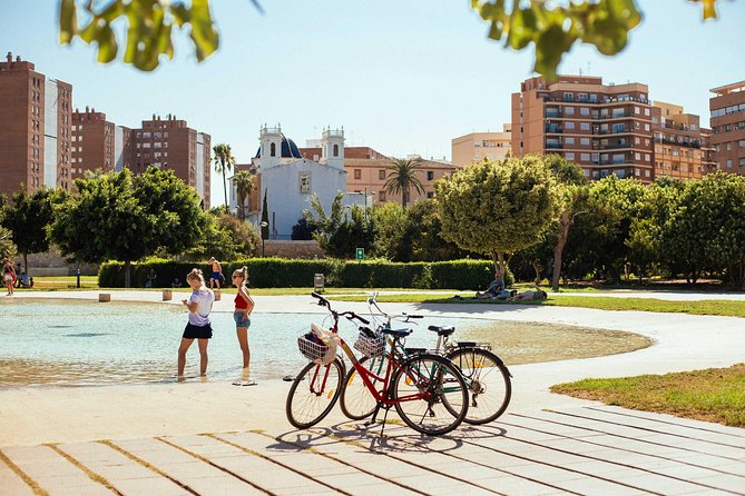 The Beauty of Valencia by Bike: Private Tour - Veles e Vents, the port, and the Formula 1 circuit