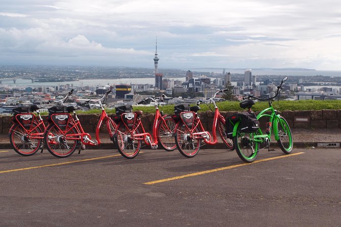 The Classic: our most popular electric bike tour of Auckland's Highlights - The headset is a small feature with a big benefit