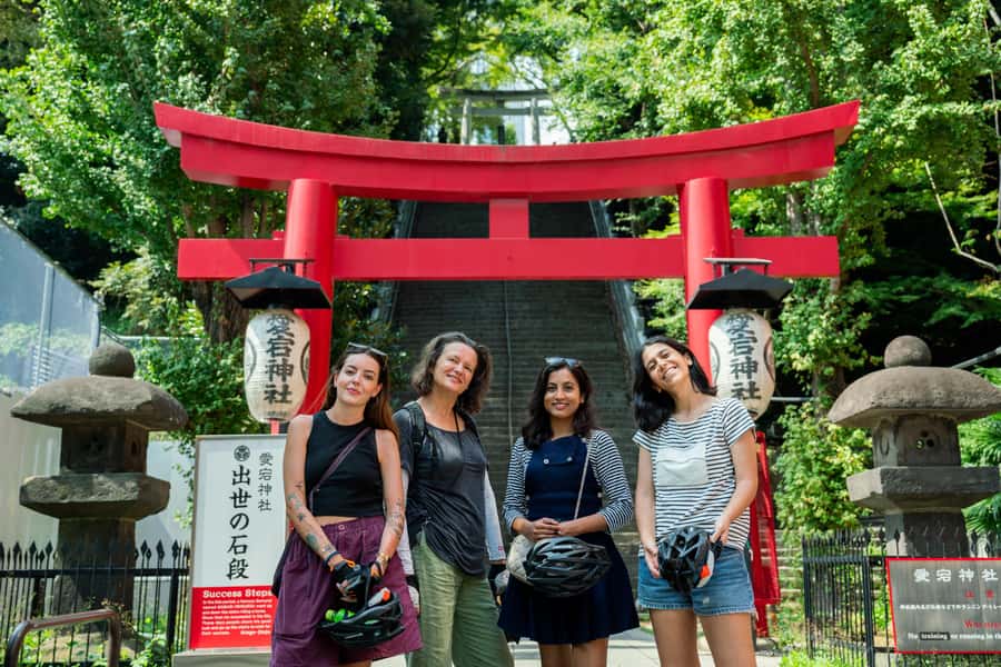 Tokyo: 3-hour Guided E-Bike Tour of the City's Hidden Gems - The Tokyo Tower Route: shrines beside modern Tokyo