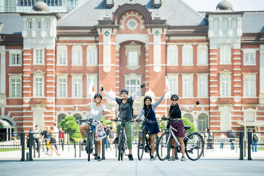 Tokyo: 3-hour Guided E-Bike Tour of the City's Hidden Gems - Guides, explanations, and the human side of the ride
