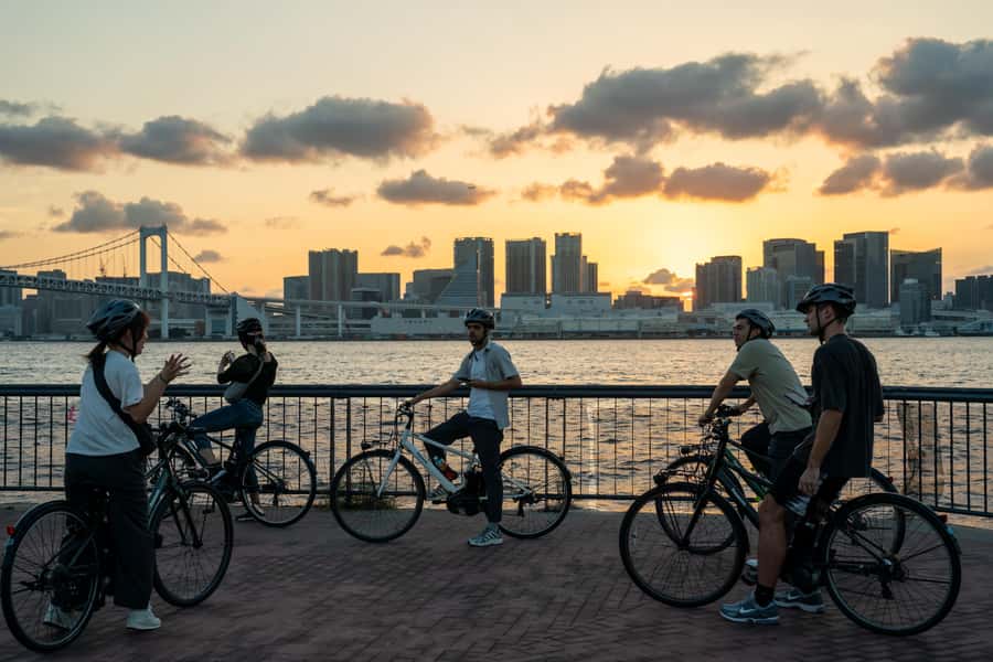Tokyo Bay Area: Sunset Night View 3h E-bike Guided Bike Tour - Sunset and Tokyo’s lights across the bay