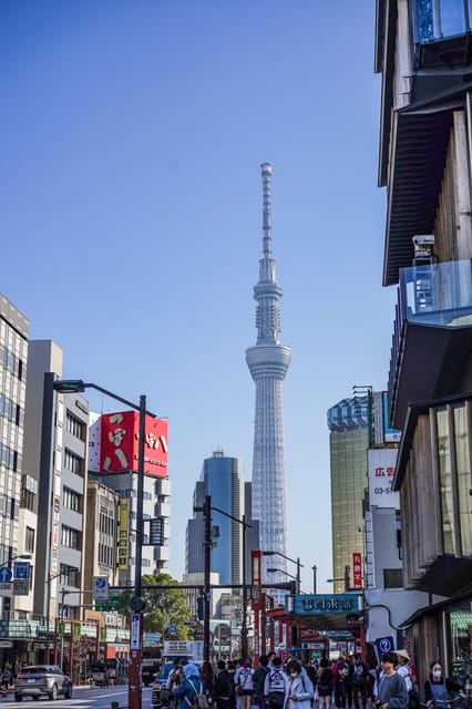 Tokyo: Hidden Gems Guided Bike Tour with Lunch - Worship at Fukagawa Fudo-son Temple