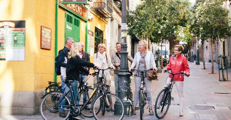 Top highlights of Madrid Bike Tour- 3hrs (e-bike optional) - Plaza Mayor and the old city streets