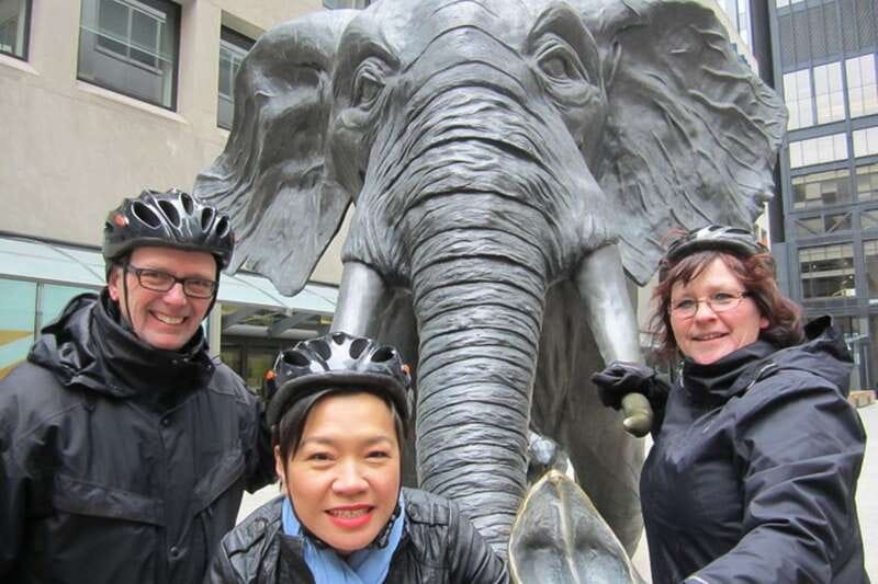 Toronto: Heart of Downtown 3.5-Hour Bike Tour - City Hall, Dundas Square, and the downtown core