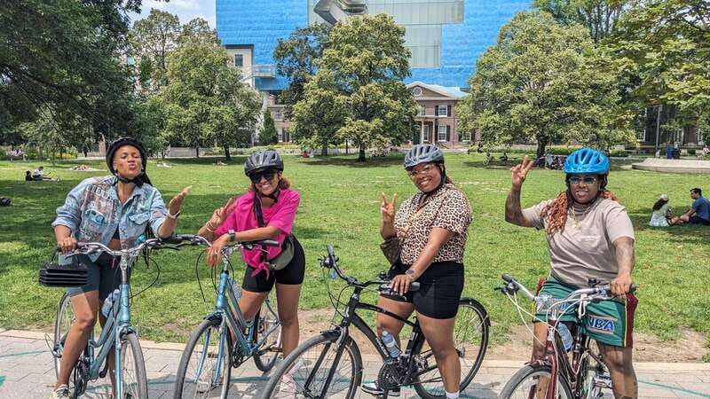 Toronto: Heart of Downtown 3.5-Hour Bike Tour - Meeting the group underground at the parking garage
