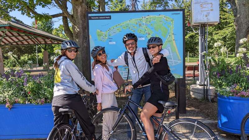 Toronto Islands: Morning or Twilight 3.5-Hour Bike Tour - Key points at a glance