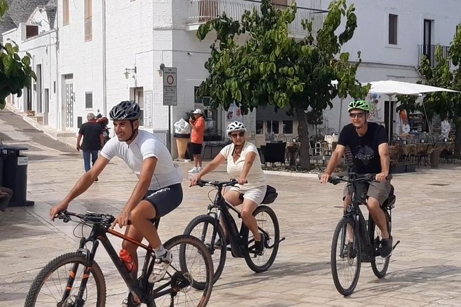 Tour Ebike Trulli Alberobello - Alberobello: trulli, Rione Monte, and Sant’Antonio