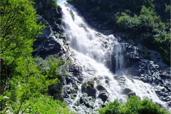 Transfagarasan Highway and Balea Lake E-Bike Tour - Why the small group and private transport matter