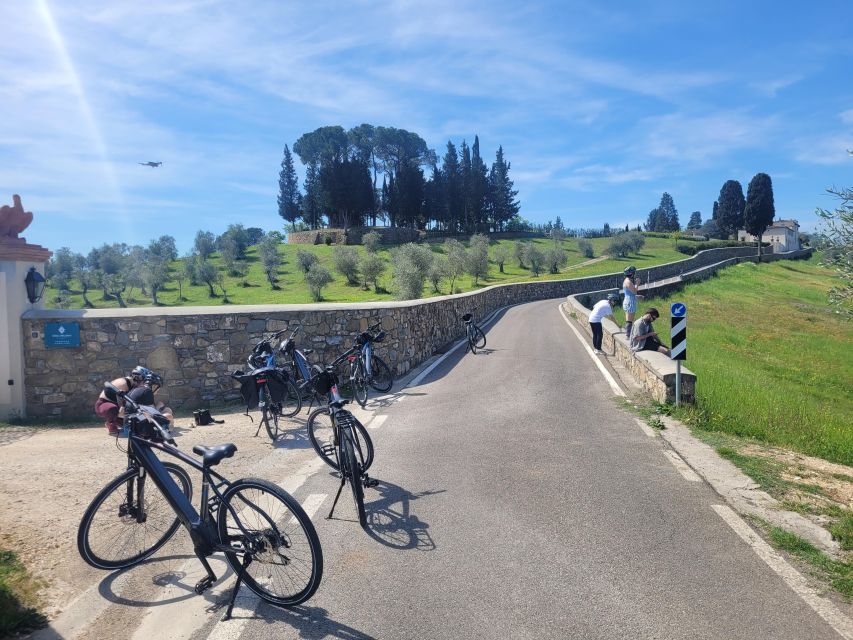 Tuscany Hills Bike Tour with Lunch at farm and Wine Tasting - Five things to know before you book