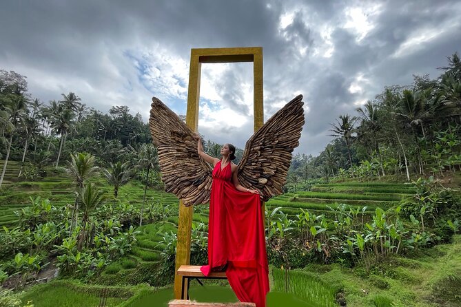 Ubud: Zipline, Bali Swing, and Sky Bike in a Private Rice Terrace - Ziplining above the paddies