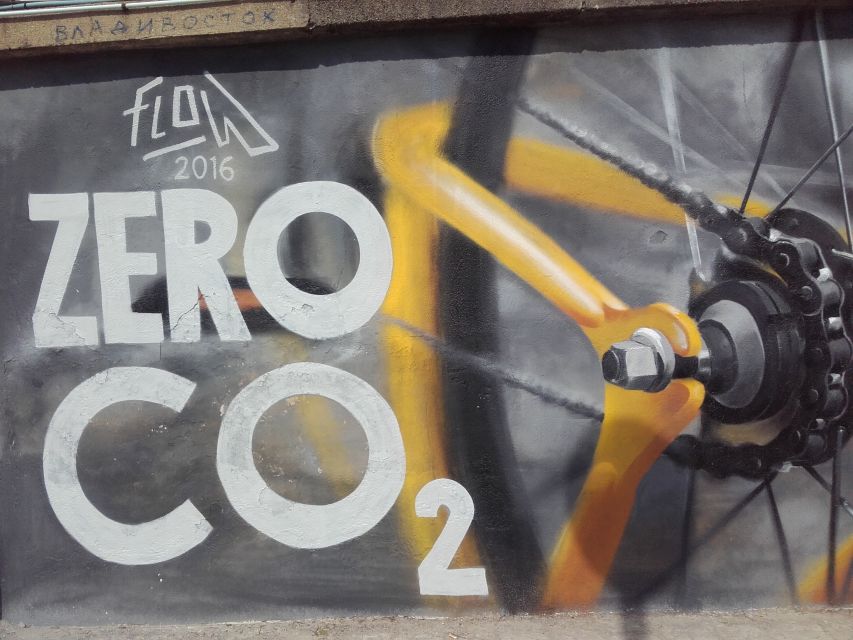 Unusual Barcelona Bike Tour in French - The bike itself and what to expect