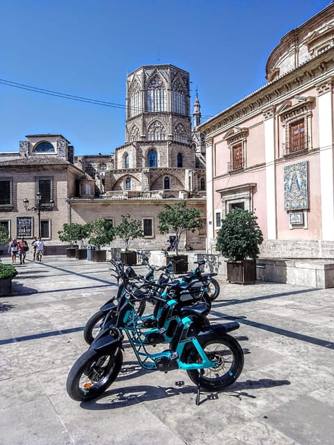 Valencia all in one: beaches, old town & city arts by E-bike - Serranos Towers and the Turia Gardens