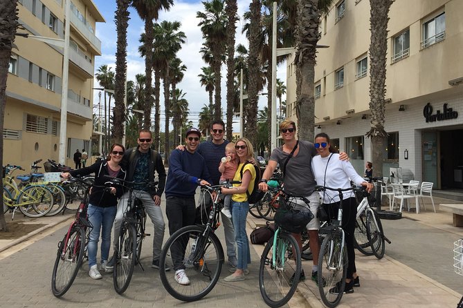 Valencia Bike Tour from the City to the Beach, plus Bike Guy App! - Torres dels Serrans and the first look at old Valencia