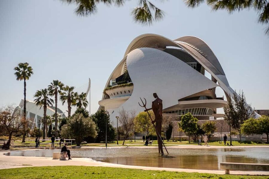 Valencia Bike Tours: City Highlights - Bikes, comfort, and physical demands