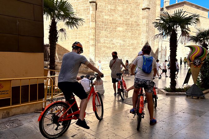 Valencia City Highlights in Guided Bike or E-Bike Tour - Plaza de Toros and Valencia Nord
