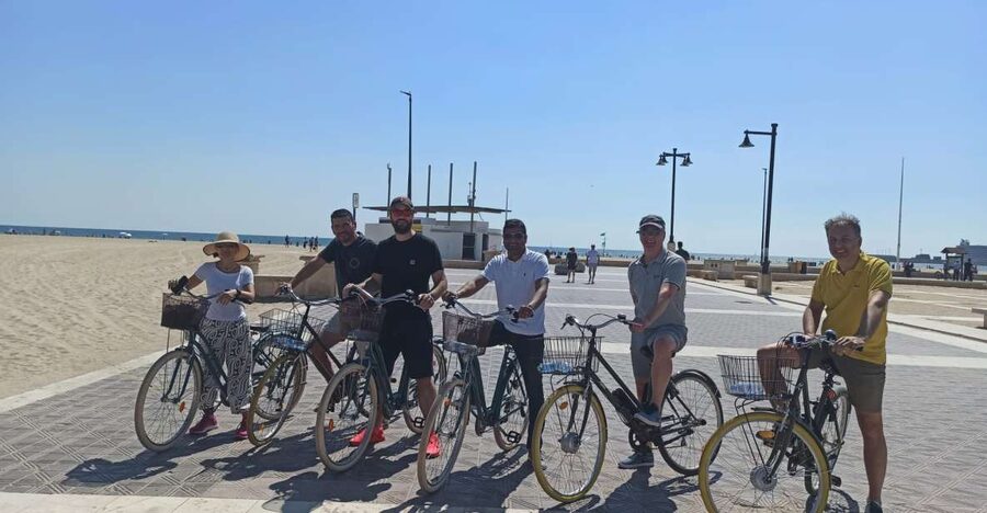 Valencia: Full-Day Bike Rental - Riding through the historic center