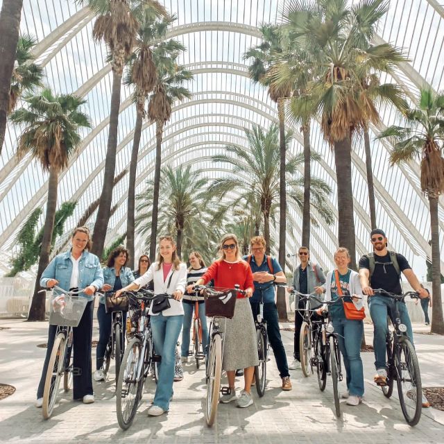 Valencia: Private City Tour on Bike,E-Bike&E-Scooter - Riding onward to Malvarrosa Beach