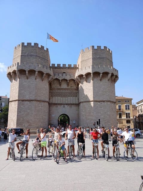 Valencia: Top 25 Highlights Guided Bike Tour - Plaza de la Reina, Plaza de la Virgen, and the Cathedral