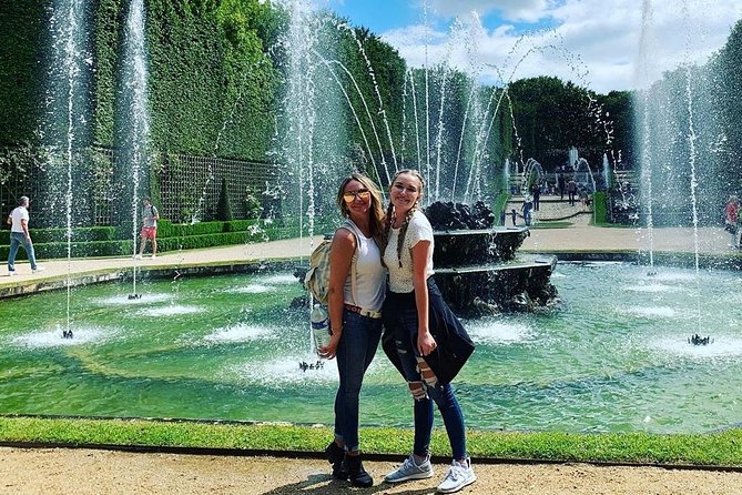 Versailles Bike Tour with Market, Gardens & Guided Palace Tour - Shopping at Place du Marché Notre Dame