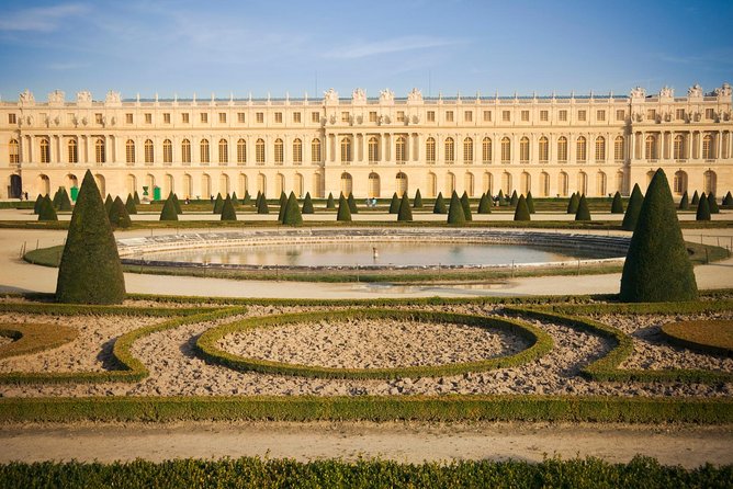 Versailles Domain Bike Tour with Palace Entry by Train from Paris - From the Marais to Versailles by train