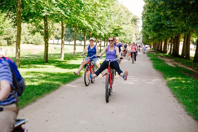 Versailles Full Day Bike Tour with Palace, Gardens, & Picnic - Place du Marché Notre Dame: shop for lunch