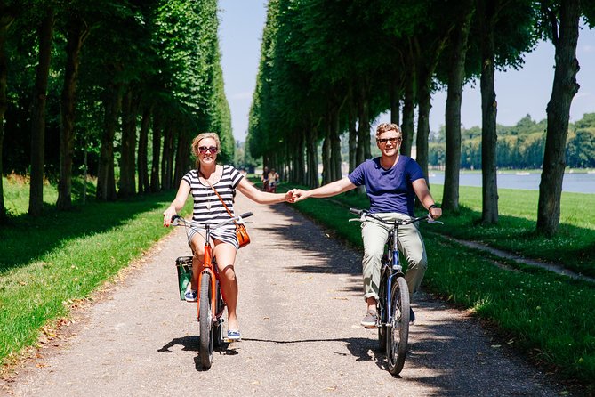 Versailles Full Day Bike Tour with Palace, Gardens, & Picnic - The Grand Canal picnic
