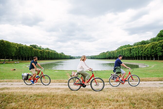 Versailles Half Day eBike - The royal gardens and fountain displays