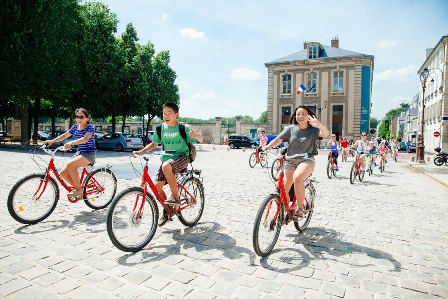 VIP Versailles Bike Tour & Kings Apartment Tour - Timing, meeting point, and useful preparation