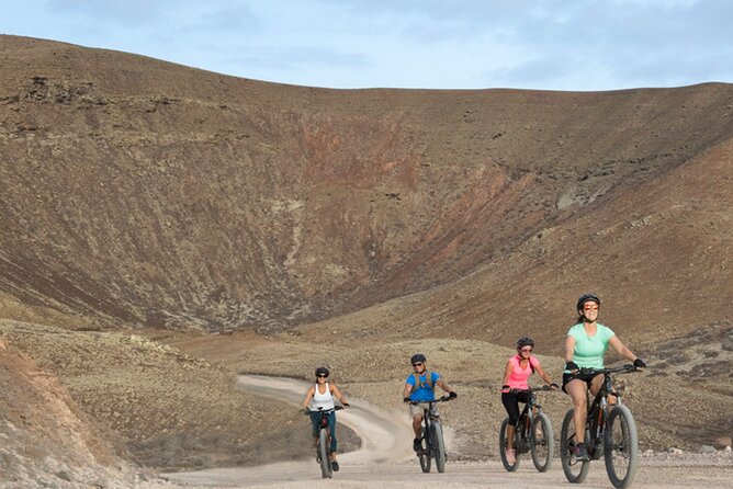Volcanic Discovery PREMIUM eBike Tour: 35 km - Lajares brings a human touch