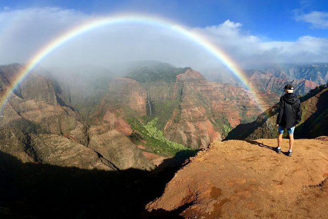 Waimea Canyon Downhill Bike Ride - Why Waimea Canyon works so well on two wheels