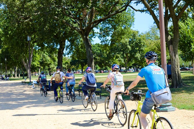 Washington DC Capital Sites Bike Tour - The National Archives and FBI headquarters